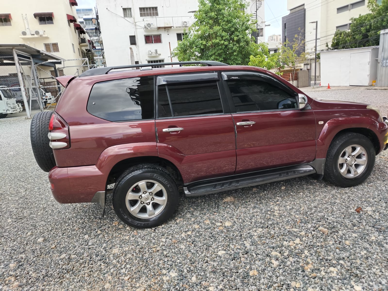 jeepetas y camionetas - Toyota land cruicer prado 2004 9