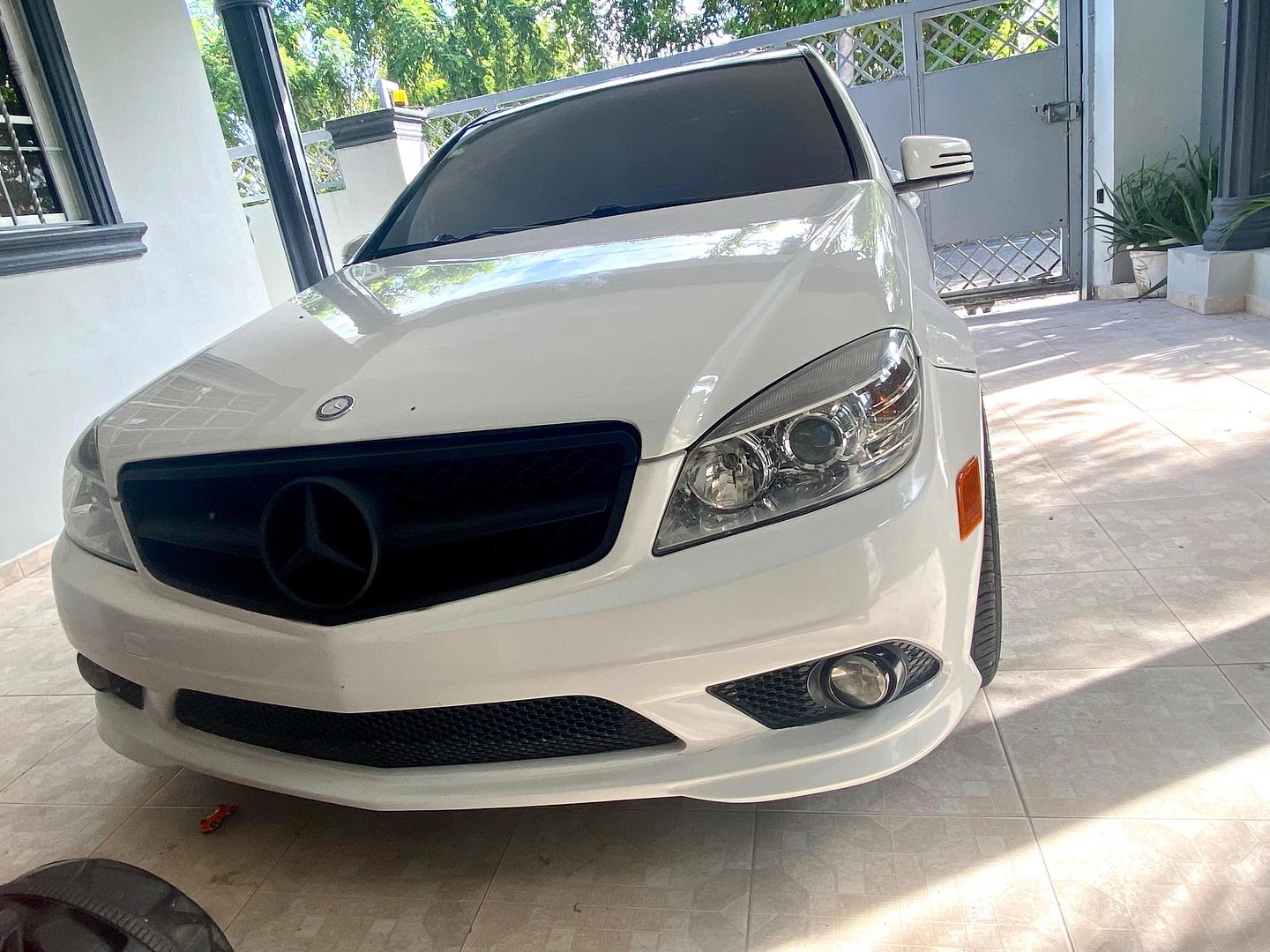 carros - Mercedes-Benz C300 Luxury 2010 2