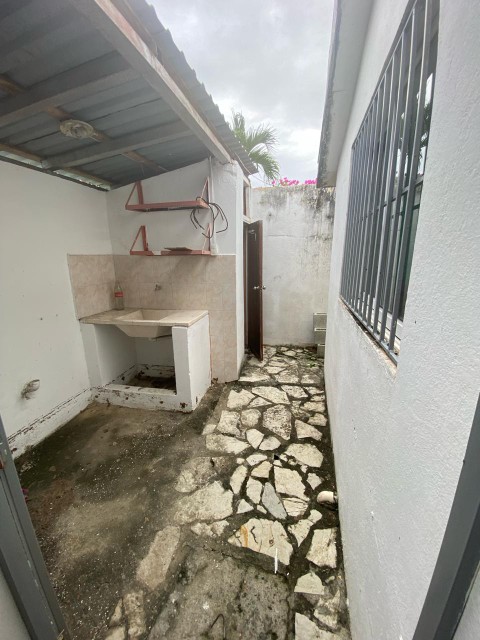 casas - 🔵Alquilo casa en 2do piso  para oficina en arroyo hondo viejo  4