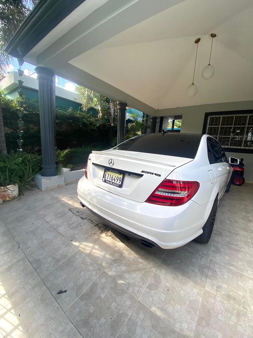 carros - Mercedes-Benz C300 Luxury 2010 3