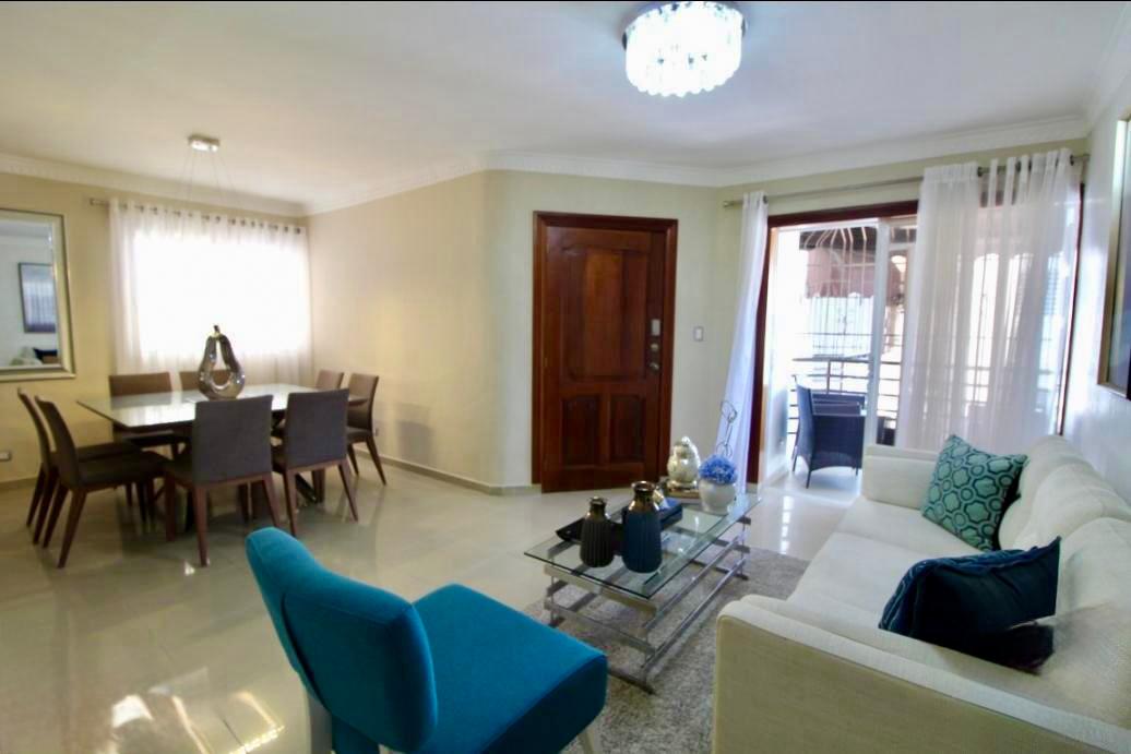 apartamentos - Vendo piso 4 millón dos hab balcón dos baños parau 6