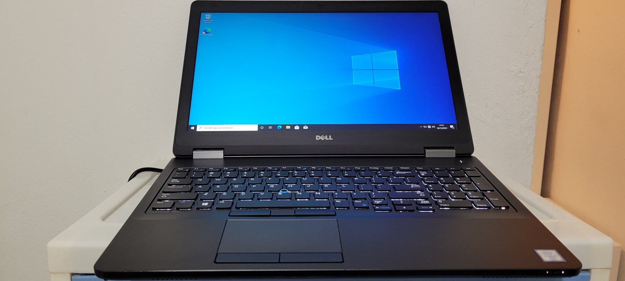 computadoras y laptops - Dell 5570 17 Pulg Core i5 6ta Ram 8gb Disco 128gb Y 500gb hdmi full 0