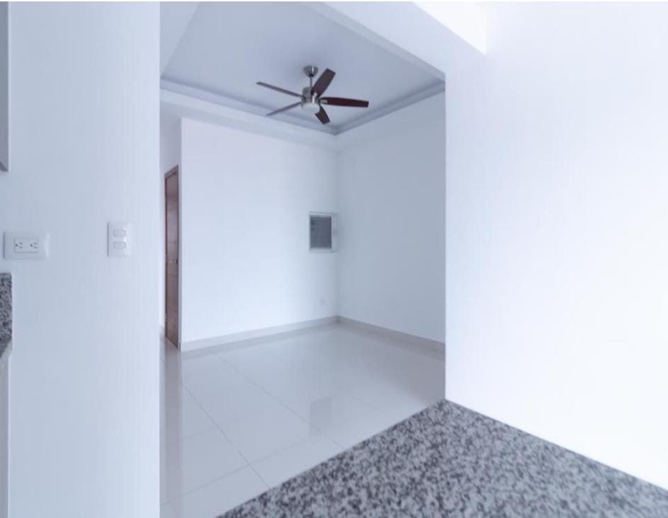 apartamentos - Apartamento con línea blanca en alquiler en Urb. Real U$S 1,350 7