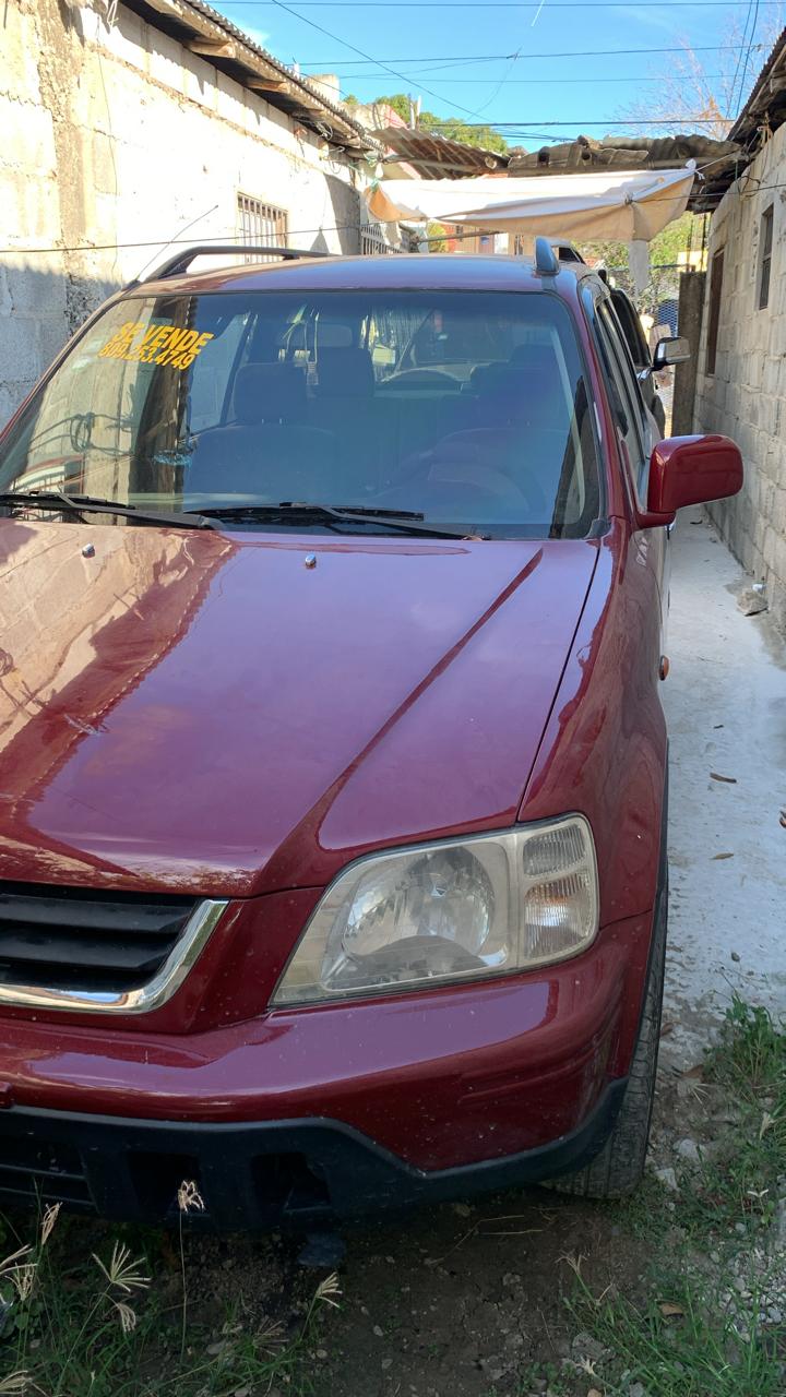 jeepetas y camionetas - Vendo honda crv excelentes condiciones negociable 