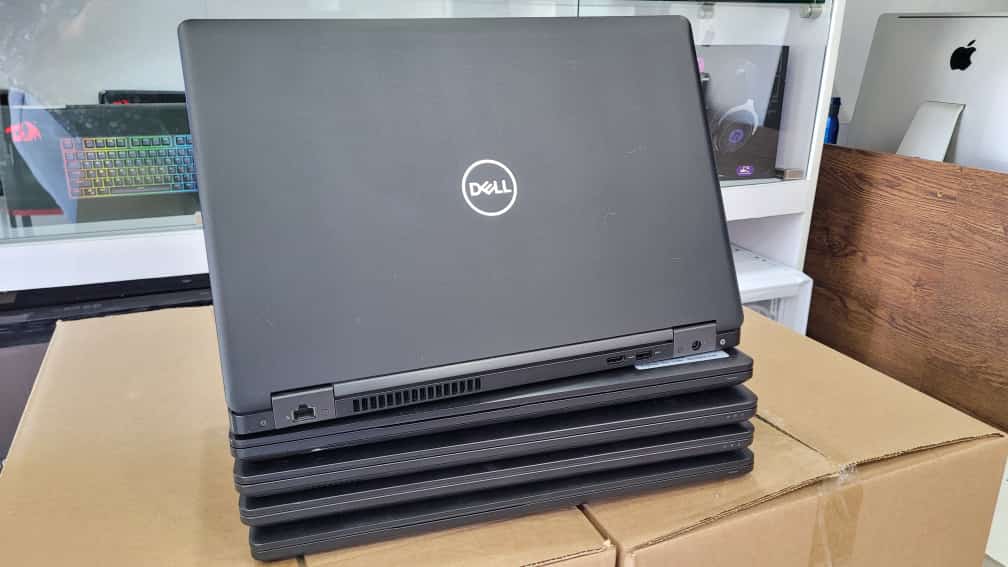 computadoras y laptops - Laptop Dell i5 i7 5570 5580 5590 4