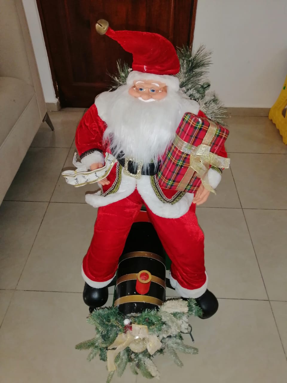 decoración y accesorios - Santa Claus en su trineo Con luz y canciones navideñas  4