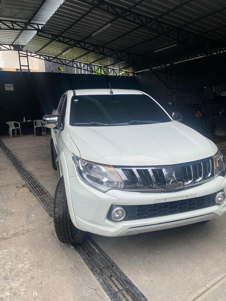 jeepetas y camionetas - Mitsubishi L200 2019