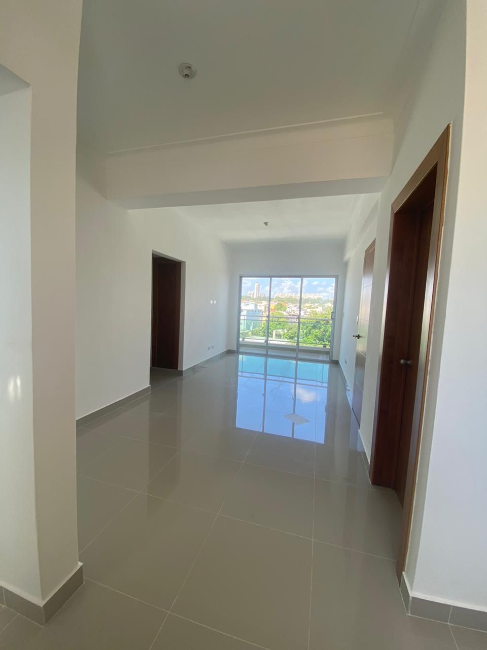 apartamentos - Vendo independencia cacique piso 5 dos hab 2.5 bañ 3