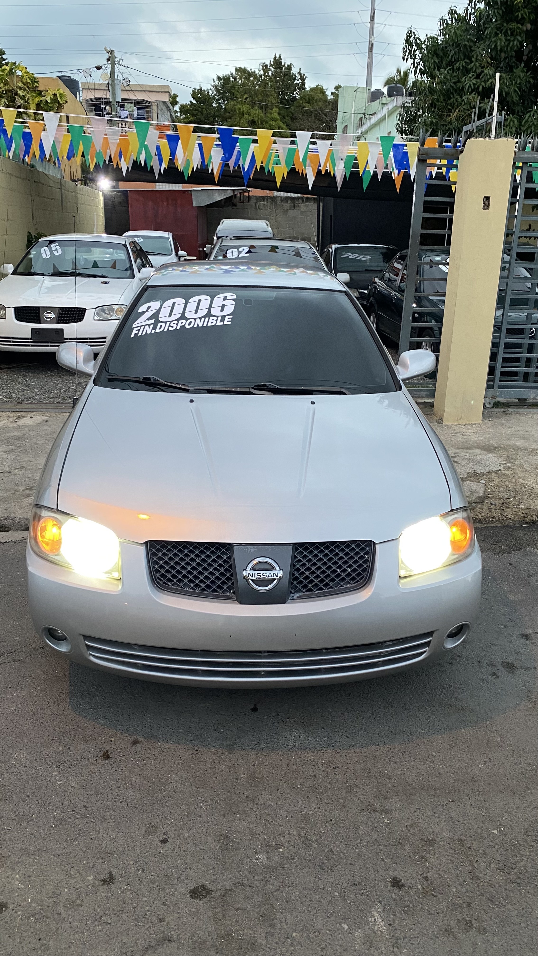 carros - Nissan Sentra  0