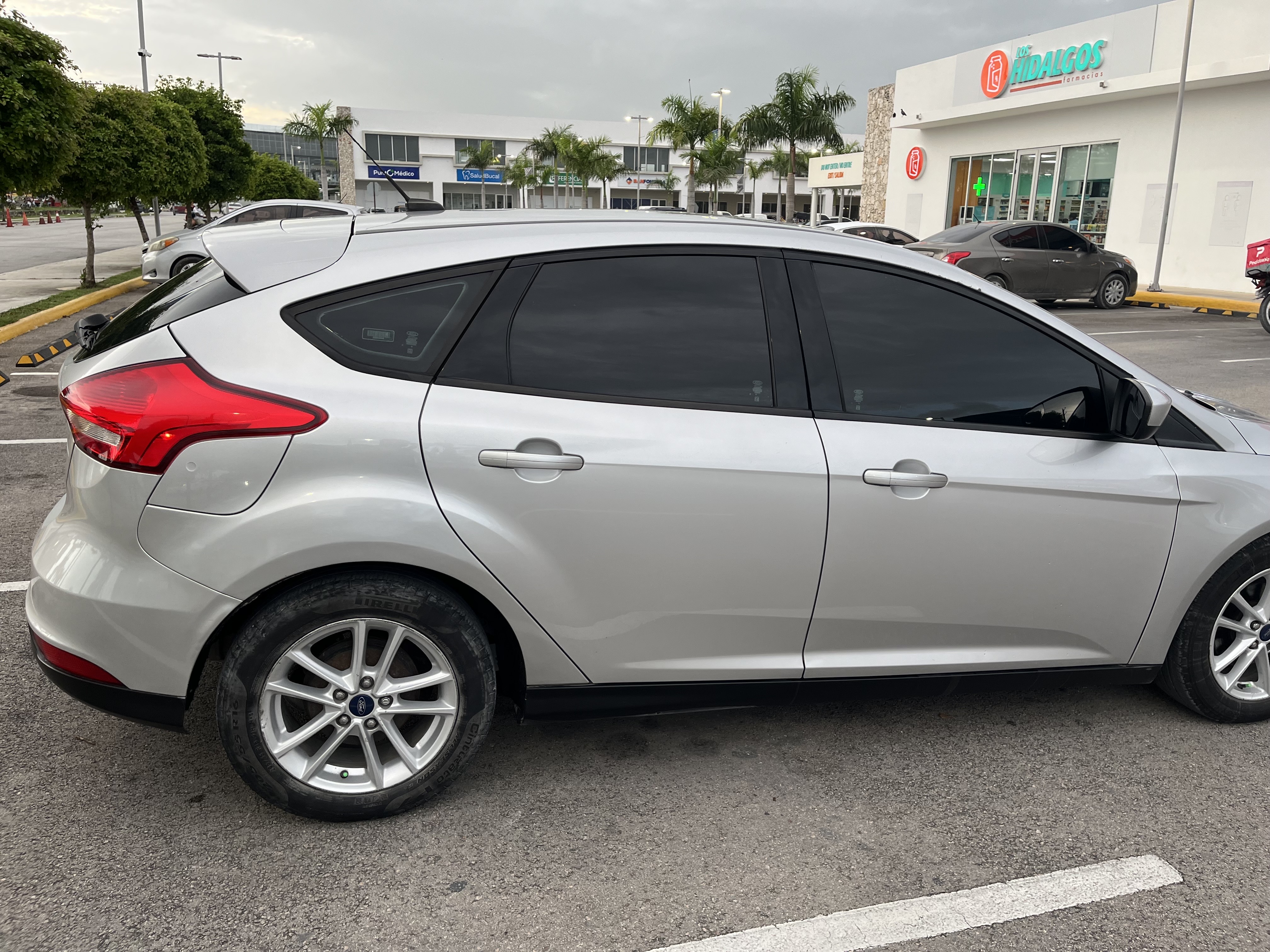 carros - Ford focus SE 2018 3