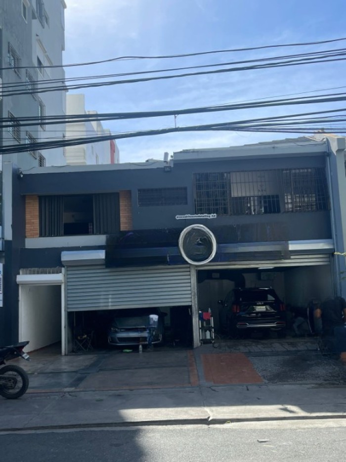 casas - Casa/ Edificio uso Comercial en venta en Evaristo Morales