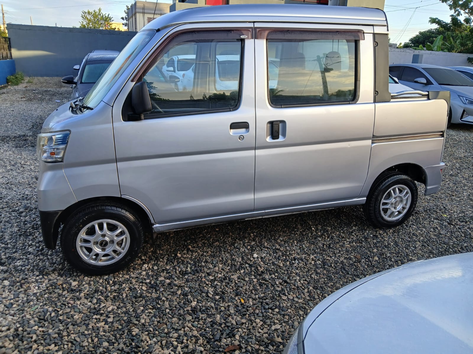 carros - VENDO DAIHATSU HIJET 2018 FINANCIAMIENTO DISPONIBL 3