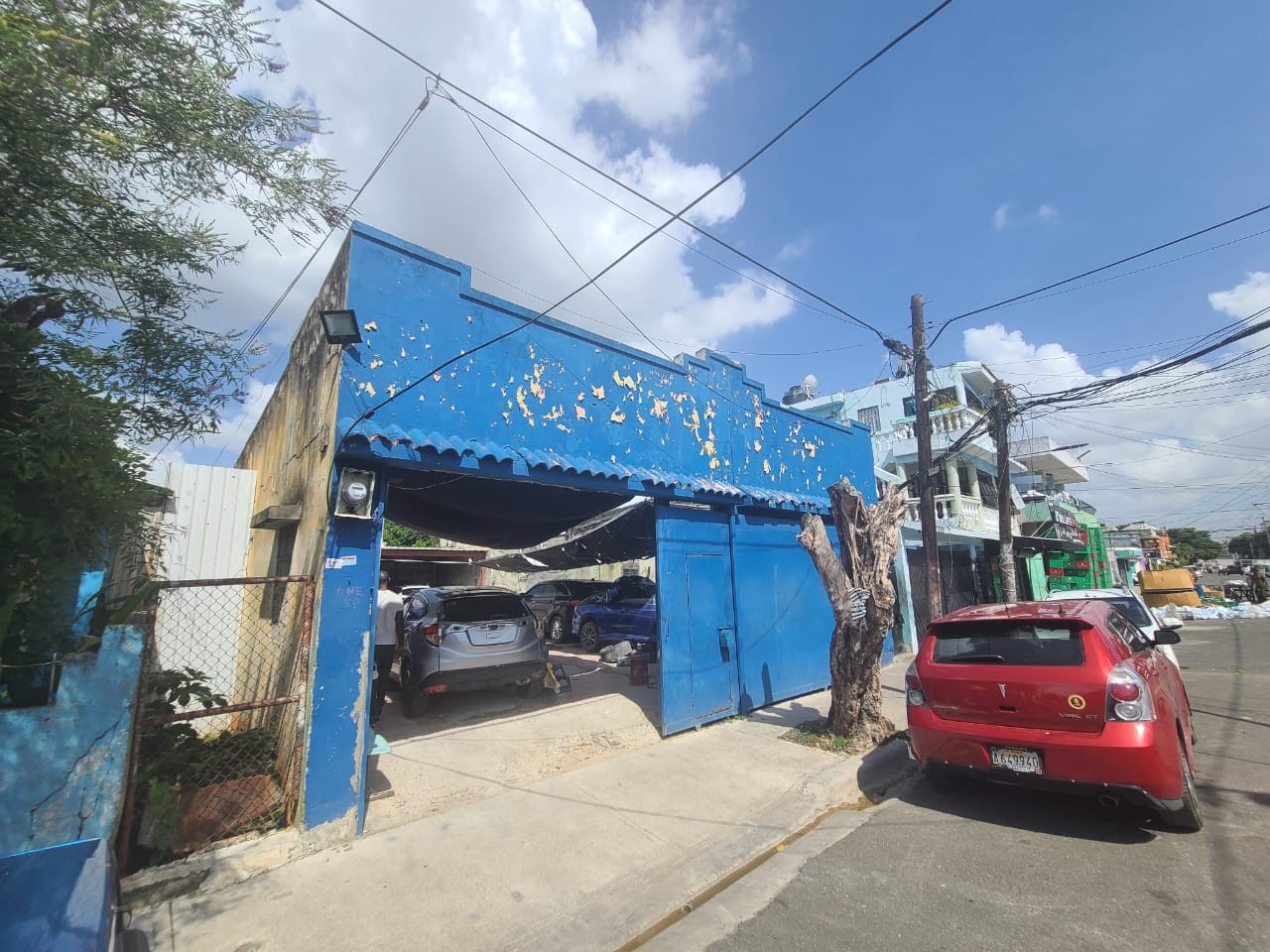 solares y terrenos - VENDO Solar de 326 Metros de Solar  Con Mejora Construida En Villa Consuelo 