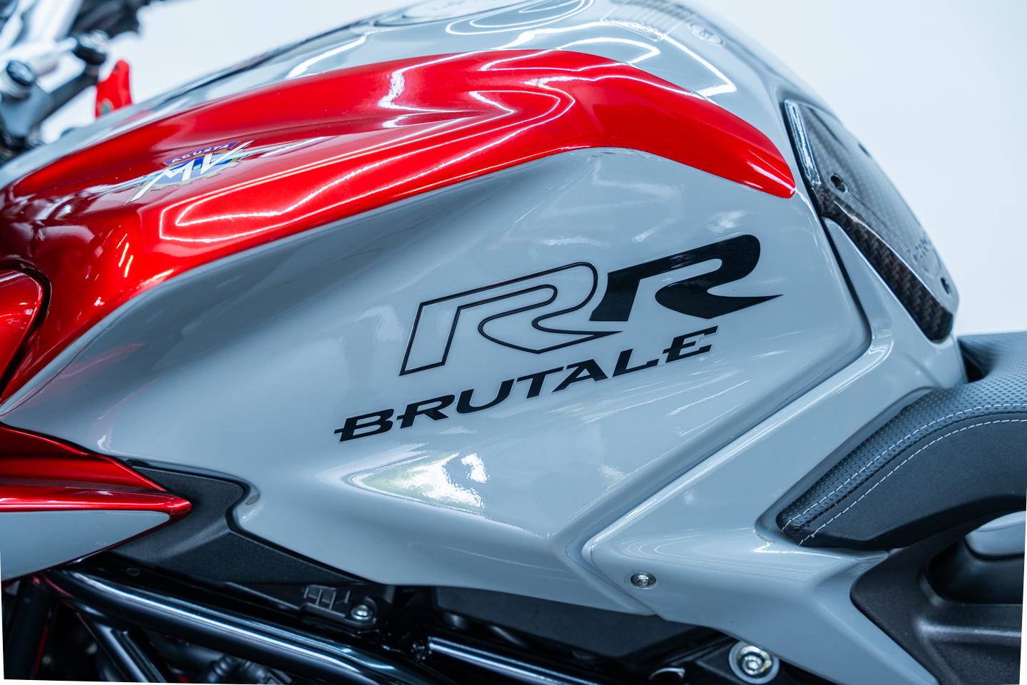 motores y pasolas - MV AGUSTA BRUTALE 800RR SCS 2021 4