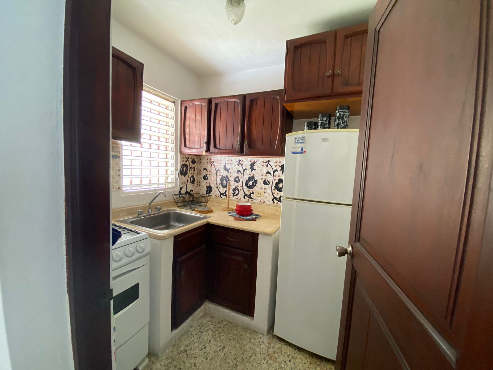 apartamentos - APTO ESTUDIO AMUEBLADO, SERRALLES, PROX AGORA MALL, 2DO NIVEL 4