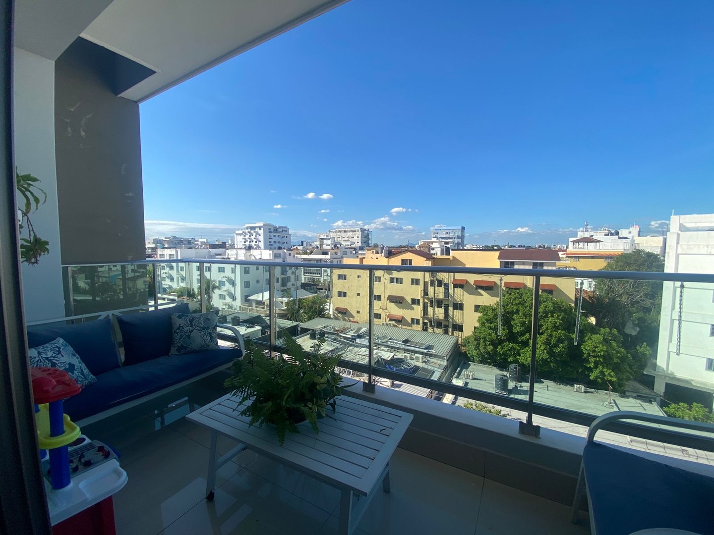 apartamentos - Apartamento Centrico y espacioso en El Millon!!! 2h,2p,2.5b.