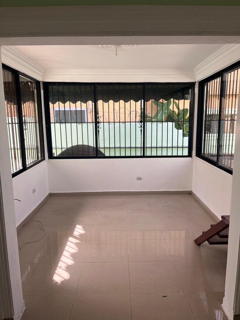 casas - Vendo casa en Vista Hermosa, Zona Oriental. Oportunidad!! 

 8