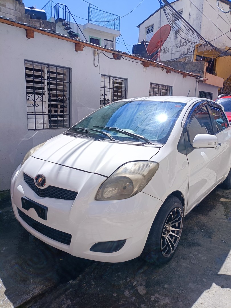 carros - Toyota Vitz 2011  7