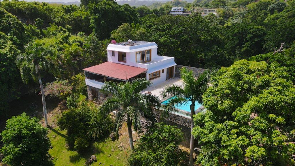 casas vacacionales y villas - Villa en el Centro de Las Terrenas