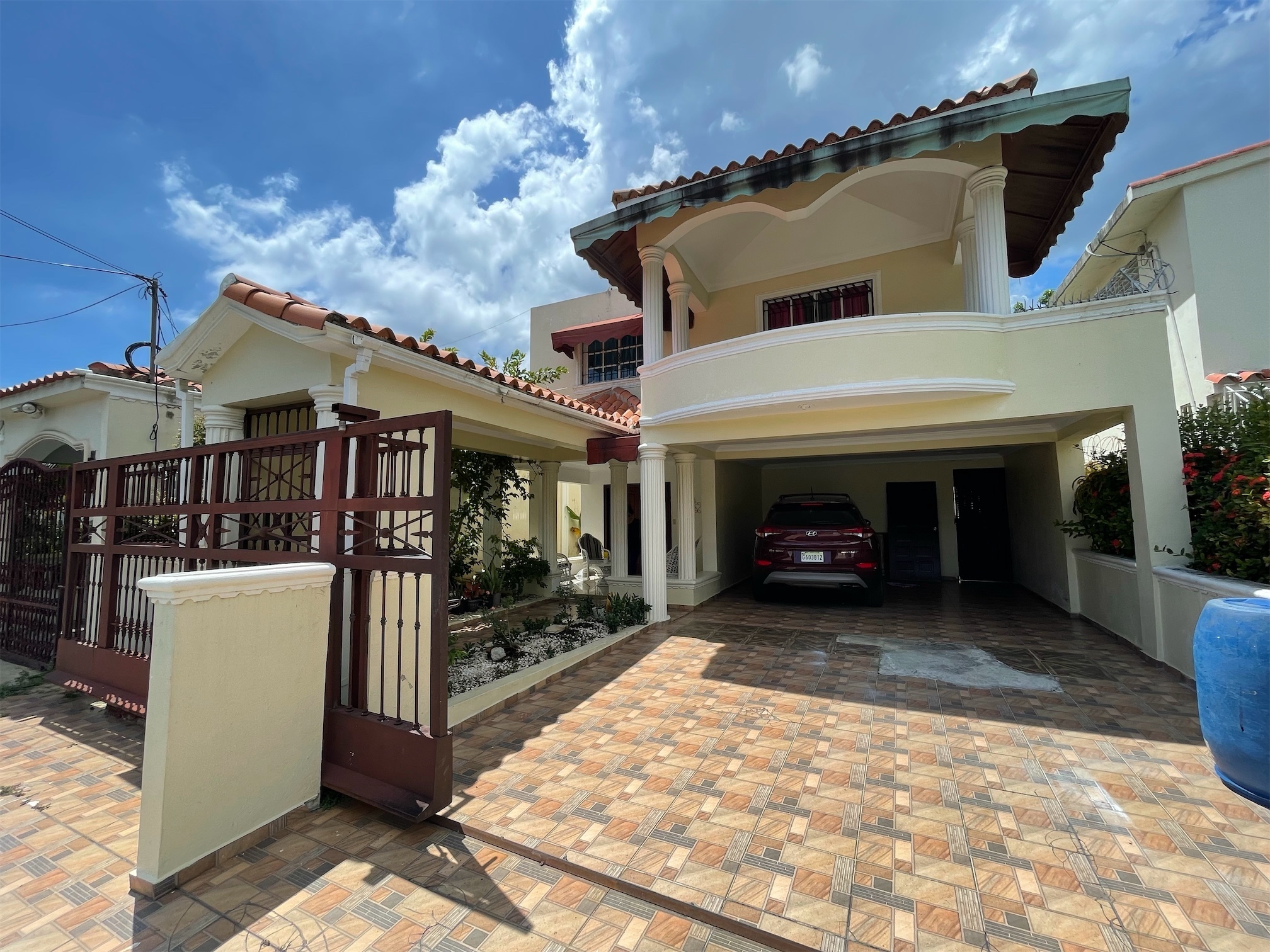 casas - Casa Amplia en la Avenida Independencia, Santo Domingo Distrito Nacional 