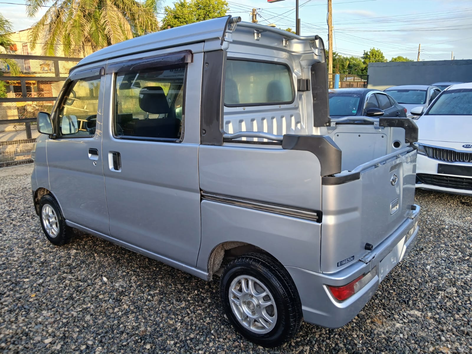 carros - VENDO DAIHATSU HIJET 2018 FINANCIAMIENTO DISPONIBL 4