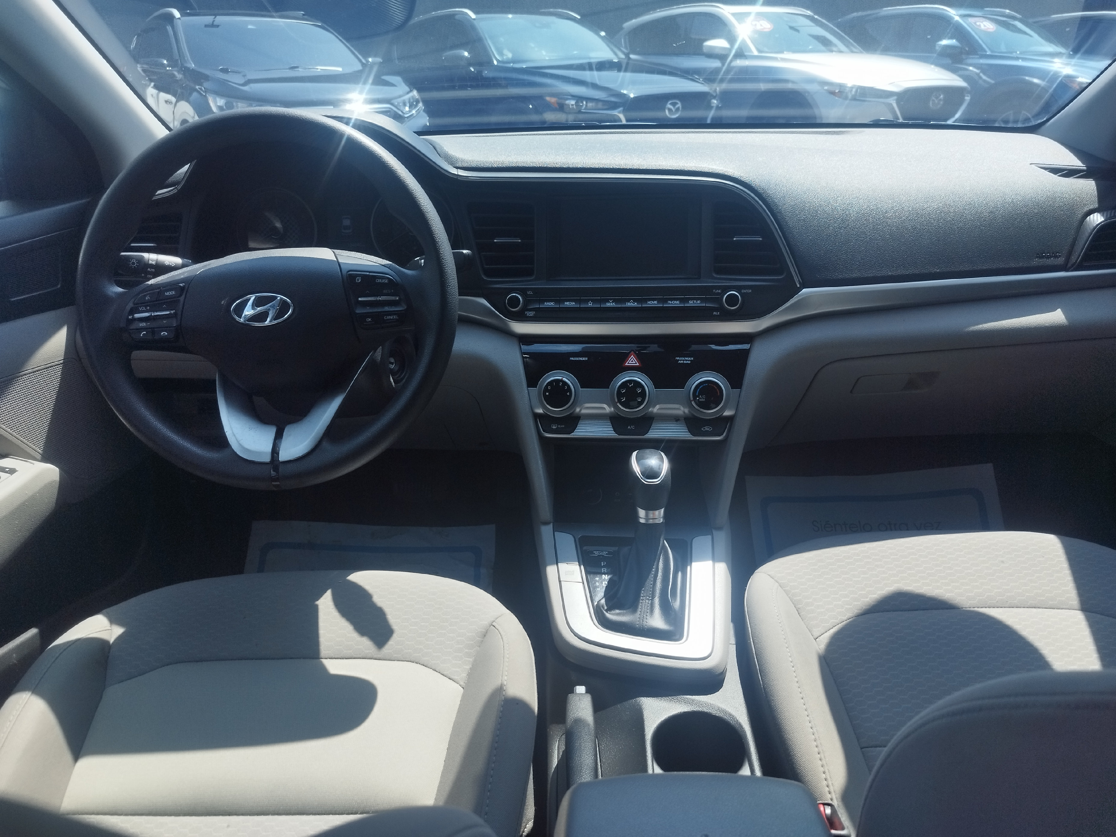 carros - 2019 Hyundai Elantra SEL  3