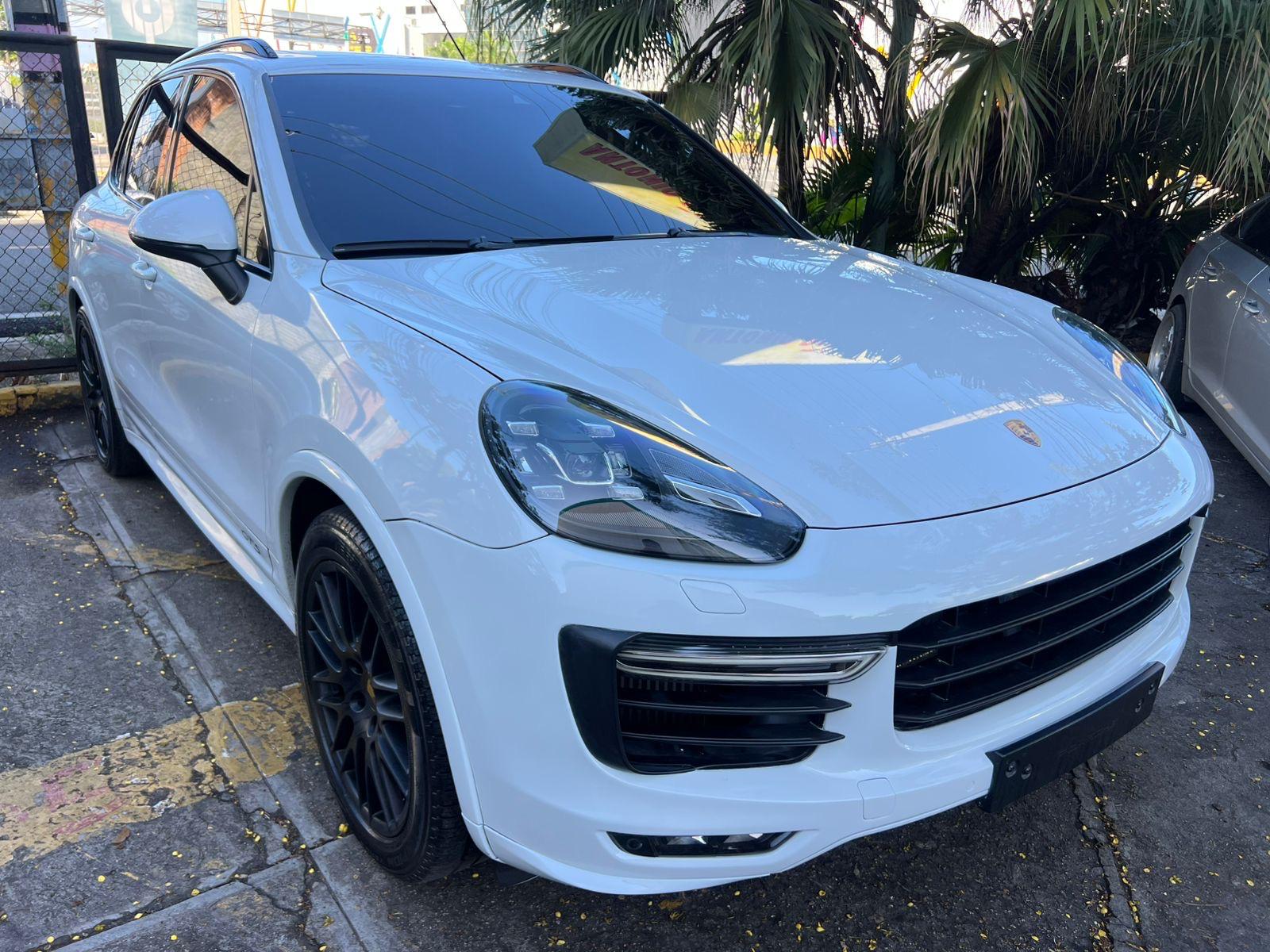 jeepetas y camionetas - porsche cayenne gts 2016