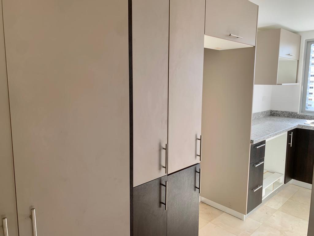 apartamentos - Apartamento en venta en Piantini 2