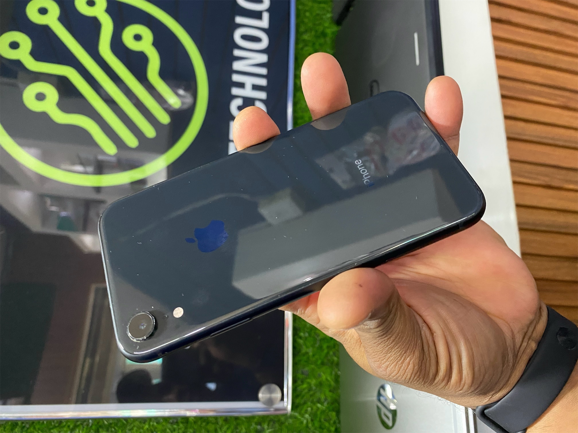 celulares y tabletas - iphone xr turbo sim  3