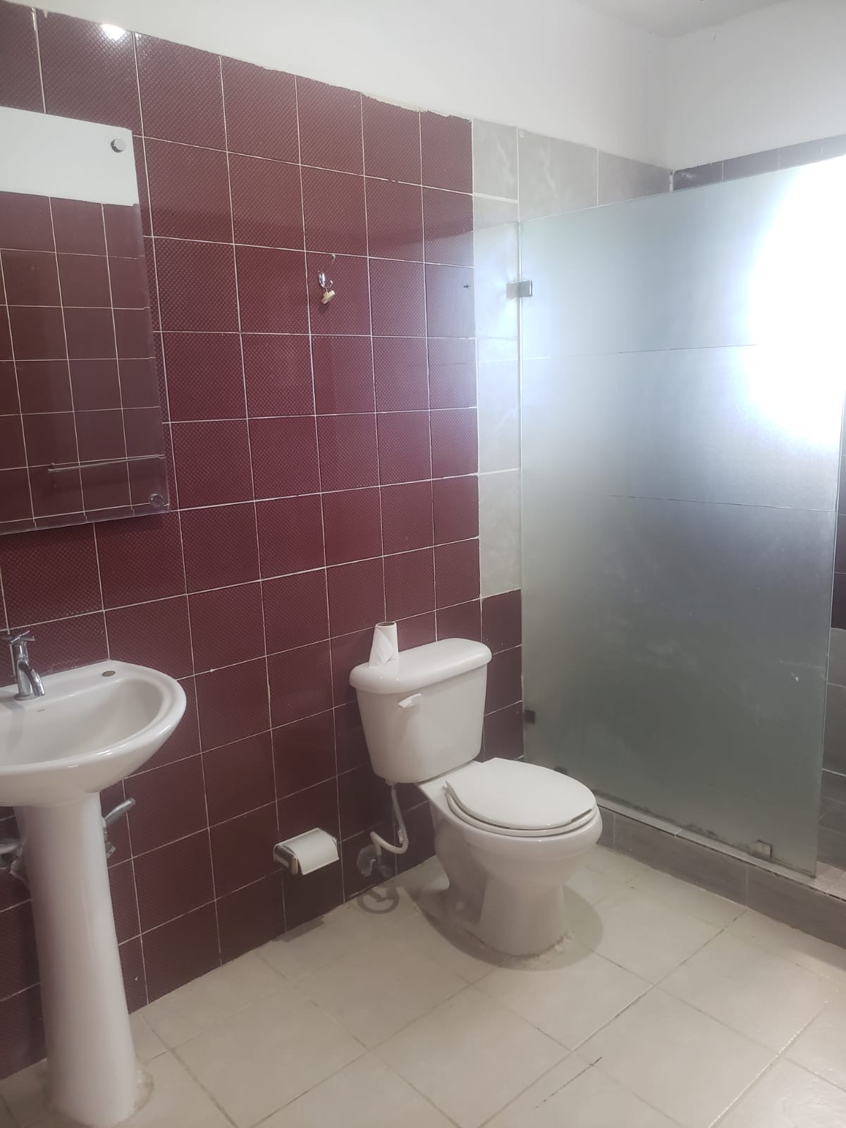 apartamentos - ALQUILO APTO VACÍO ARROYO HONDO ll , 2 HAB, PISO3, $ 32,000 3