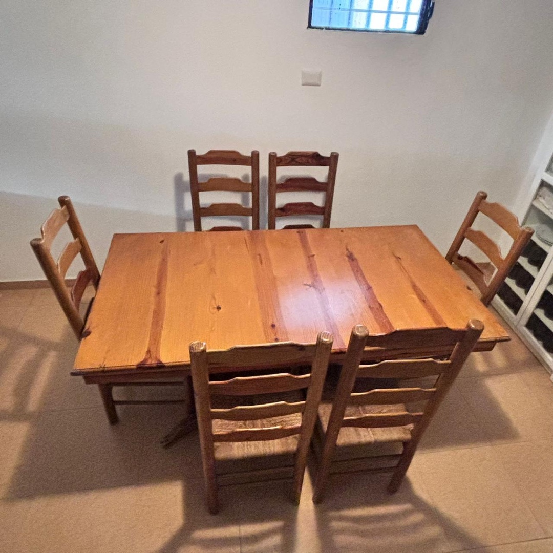 muebles y colchones - Vendo Comedor de pino tratado