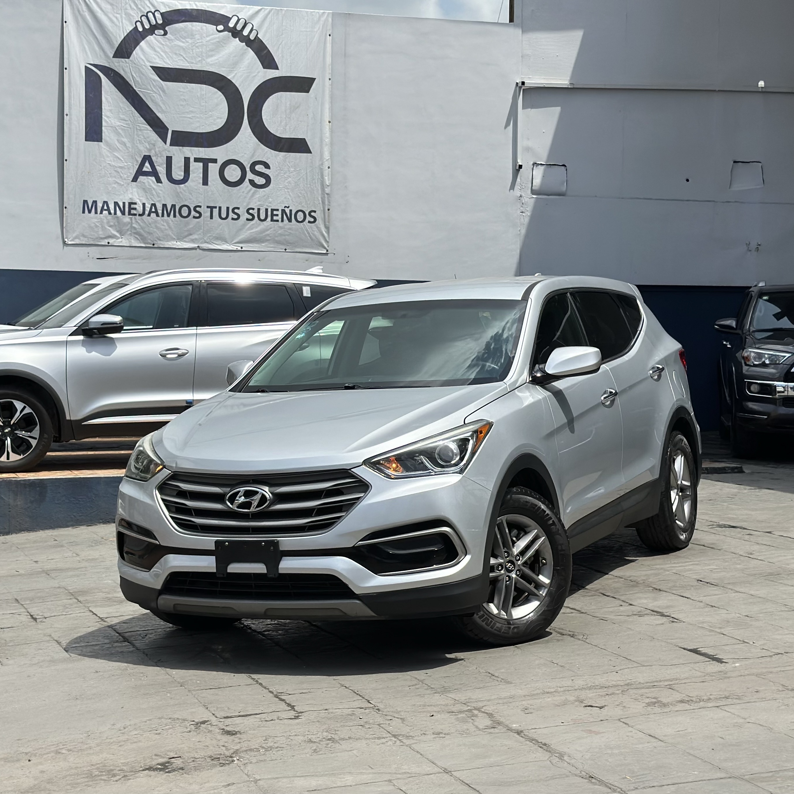 jeepetas y camionetas - HYUNDAI DANTA FE SPORT 2017