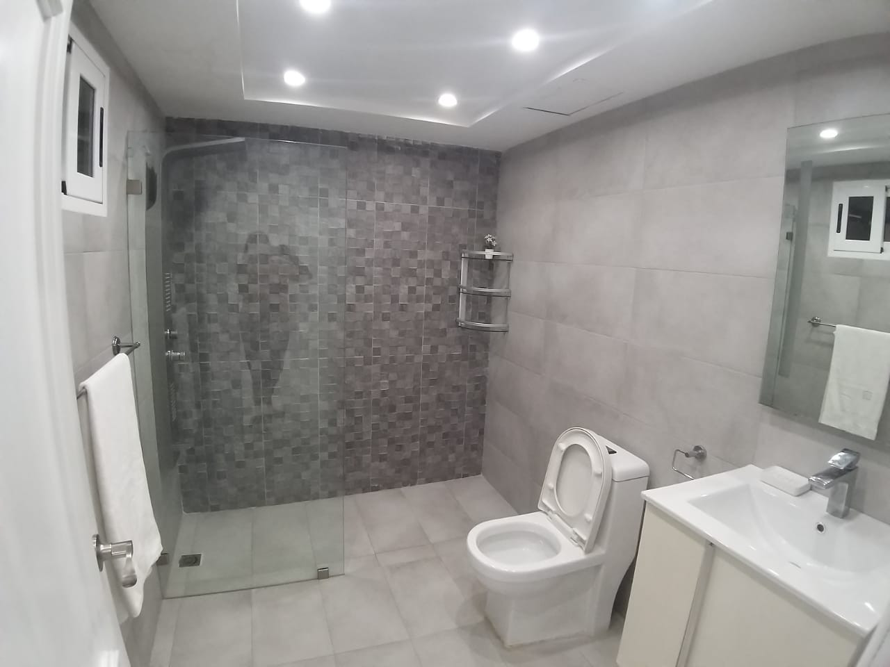 apartamentos -  Apartamento 2Hab Amueblado Remodelada Moderno Super Centrico Naco 6