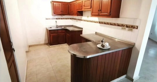 apartamentos - Rento 2do piso en la moraleja con 2 parqueo techado  2