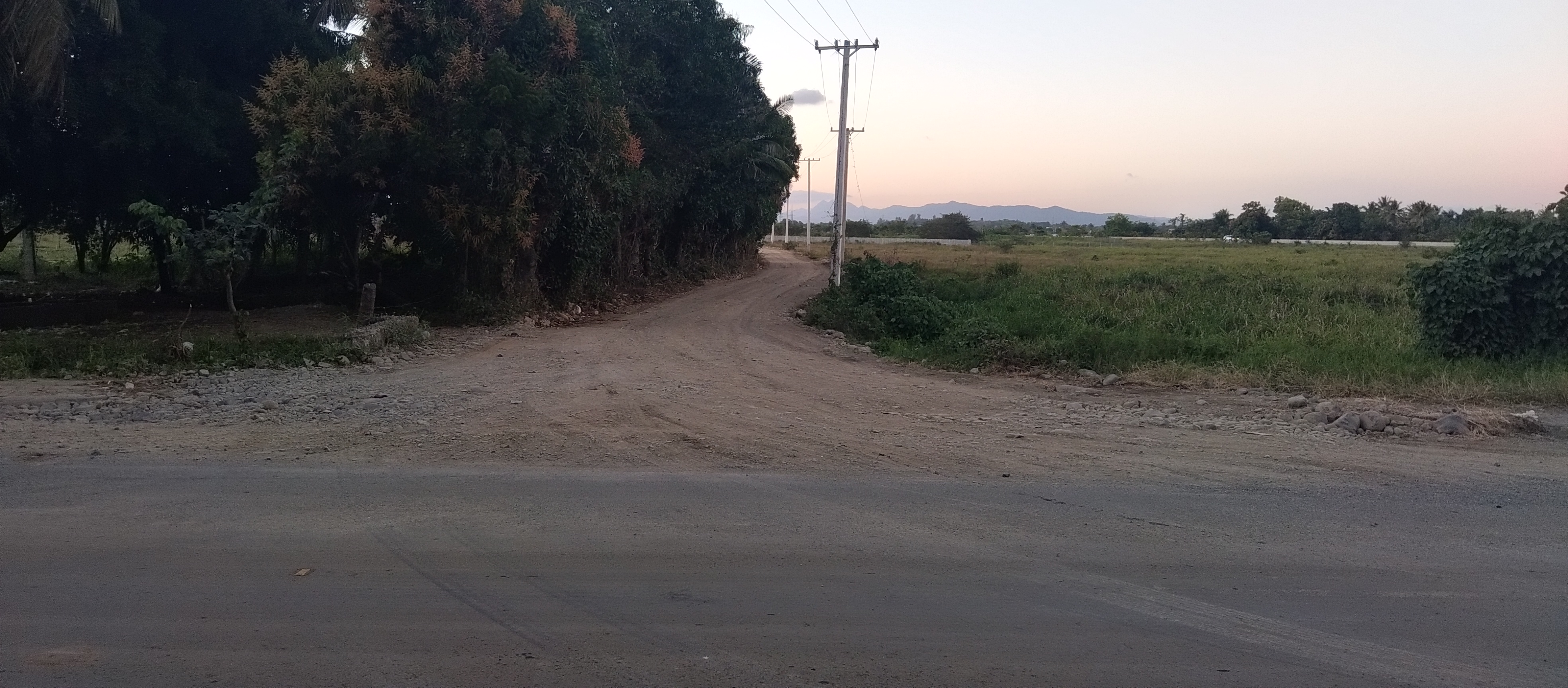 solares y terrenos - Terreno con un area de 19,026.42, circunvalación. 5