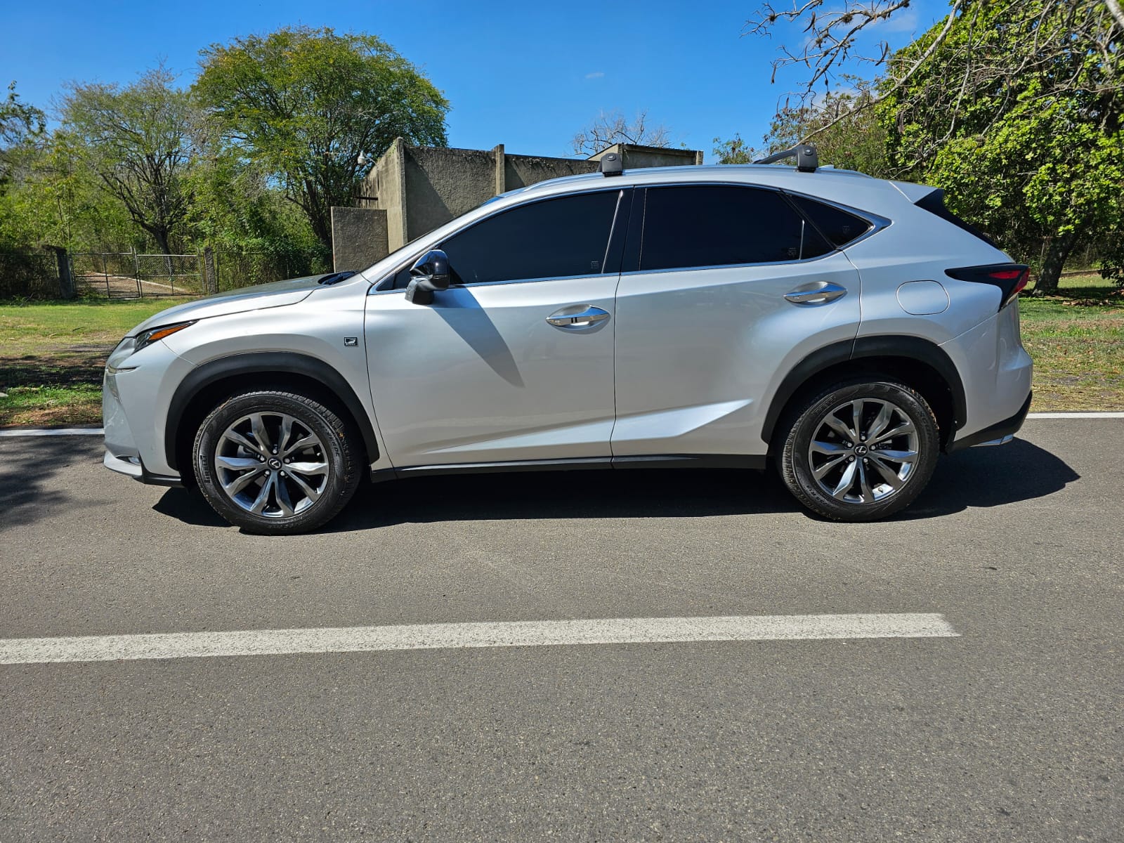 jeepetas y camionetas - lexus nx 200 f sport 1