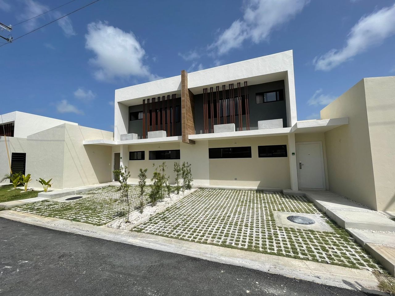 casas - Alquilo Casa duplex de dos niveles en Punta Cana 0