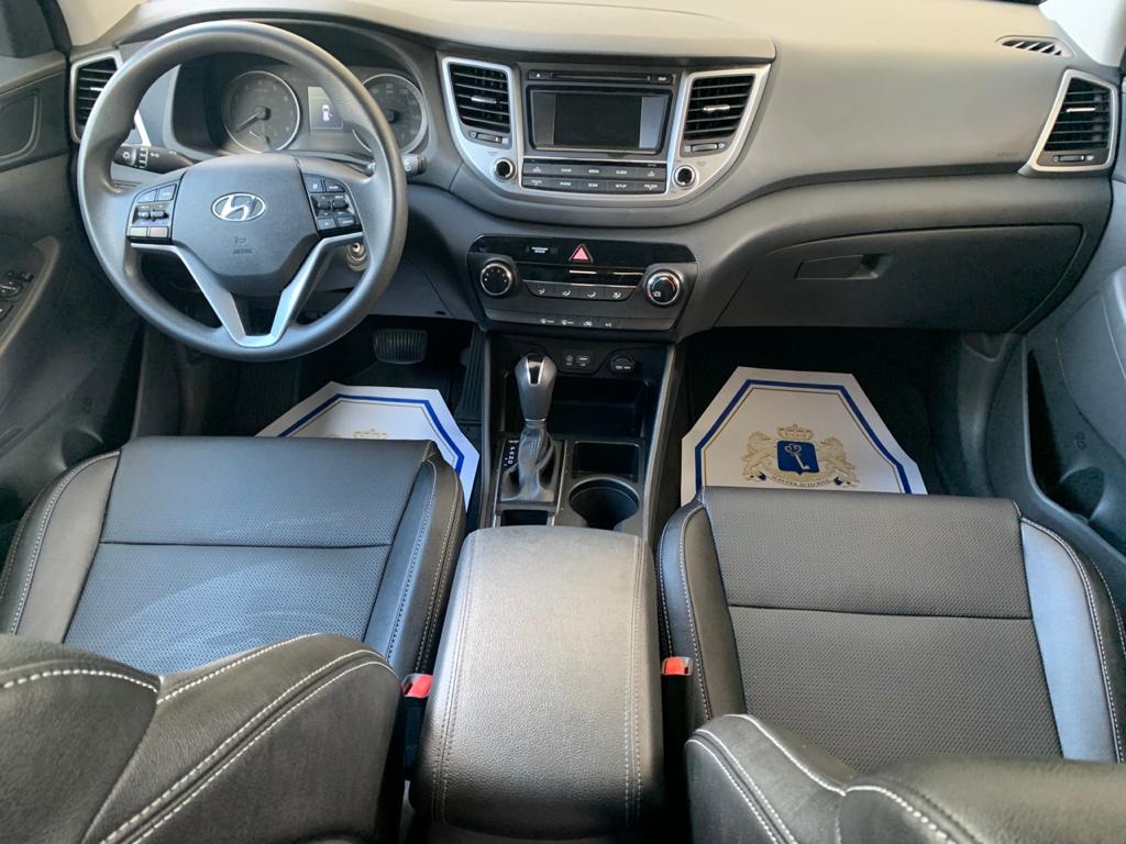 jeepetas y camionetas - HYUNDAI TUCSON 2016 INTERIOR EN PIEL RADIO DE PANTALLA UNICO DUEÑO EN RD AMERICA 1