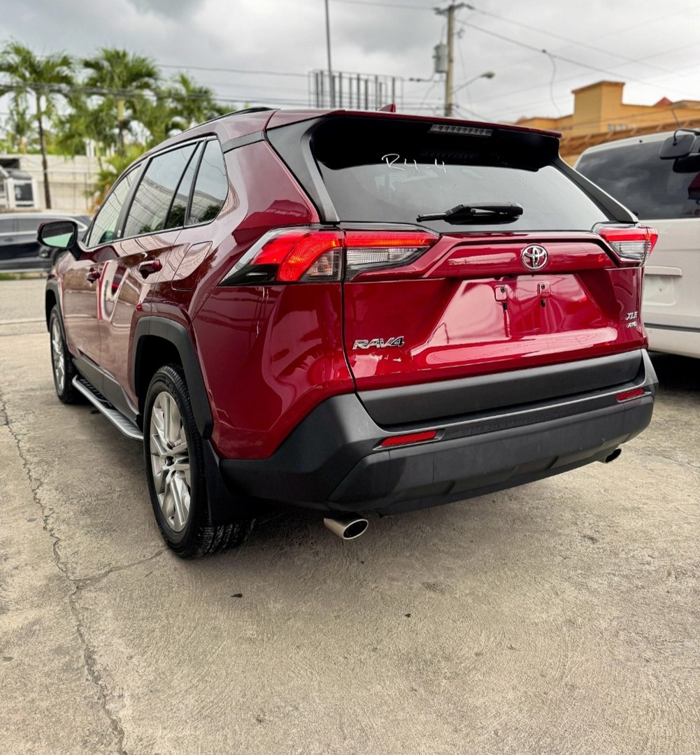 jeepetas y camionetas - Toyota Rav4 XLE Premium 4x4  1