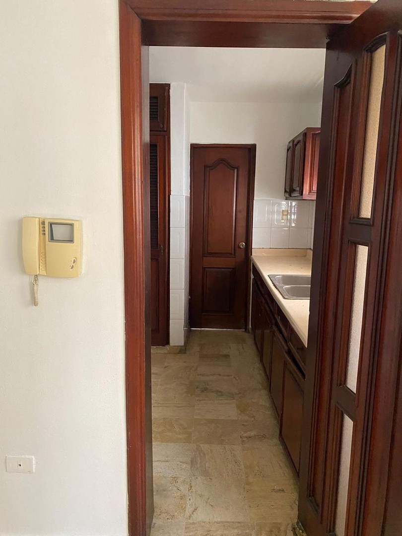 apartamentos - Alquiler Apartamento de 3 Habitaciones Sin Amueblar, Piantini, Santo Domingo 0
