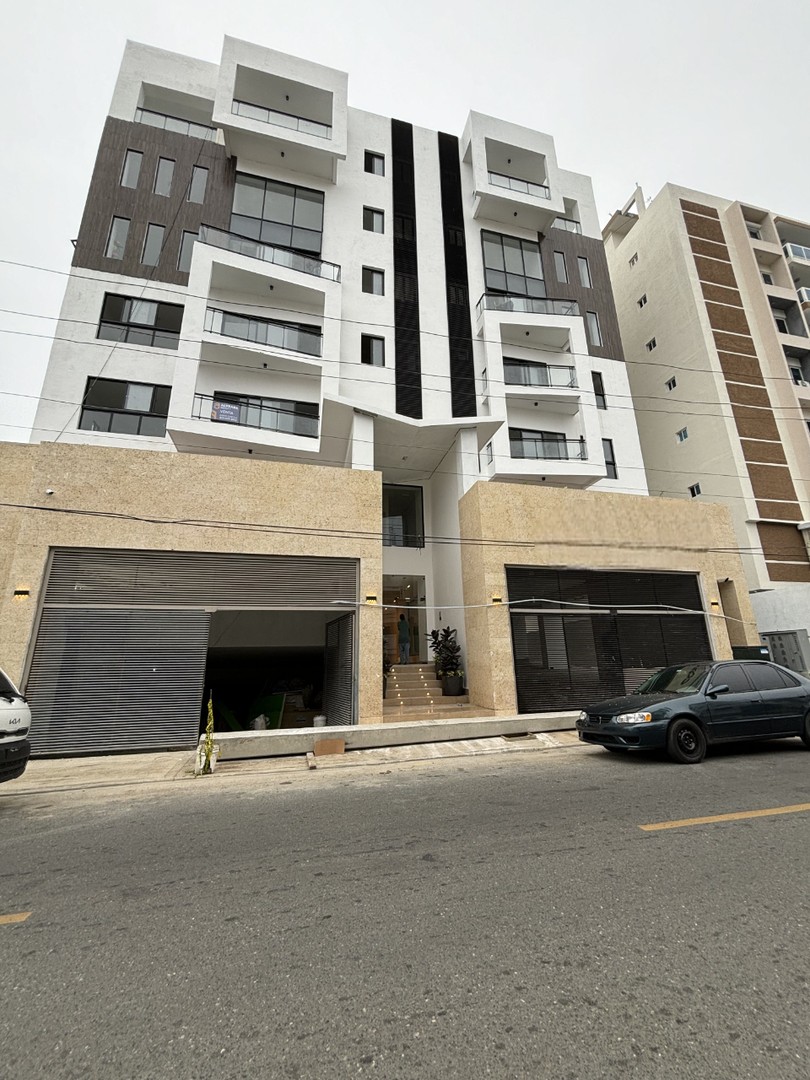 apartamentos - apartamento con terraza en evaristo morales en venta 
