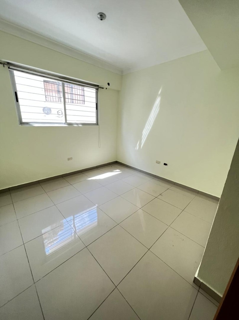 apartamentos - Alquiler de 3 habitaciones, Arroyo Hondo Viejo 📍 5