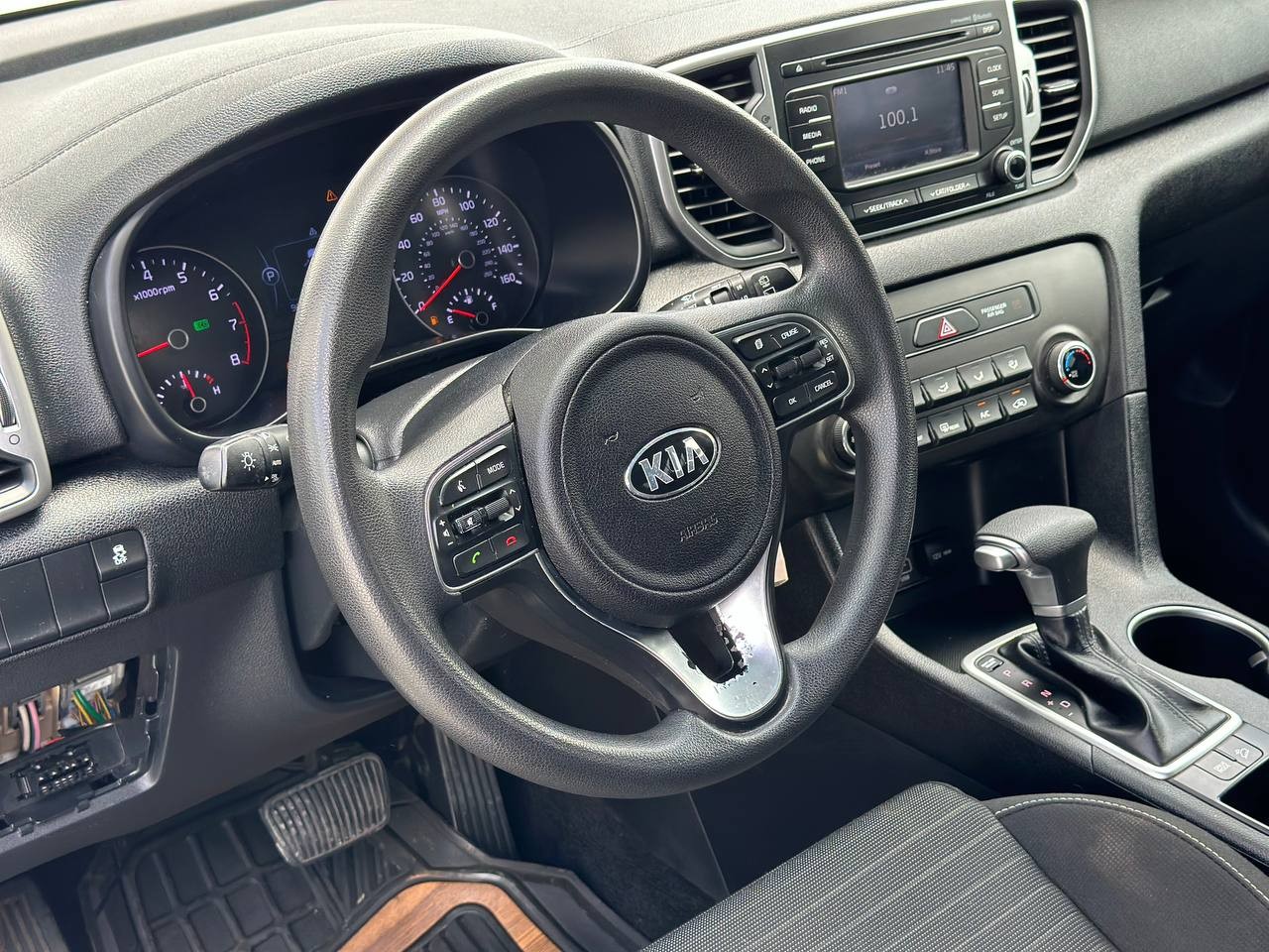 jeepetas y camionetas - KIA SPORTAGE LX 2018Recien Importada 5