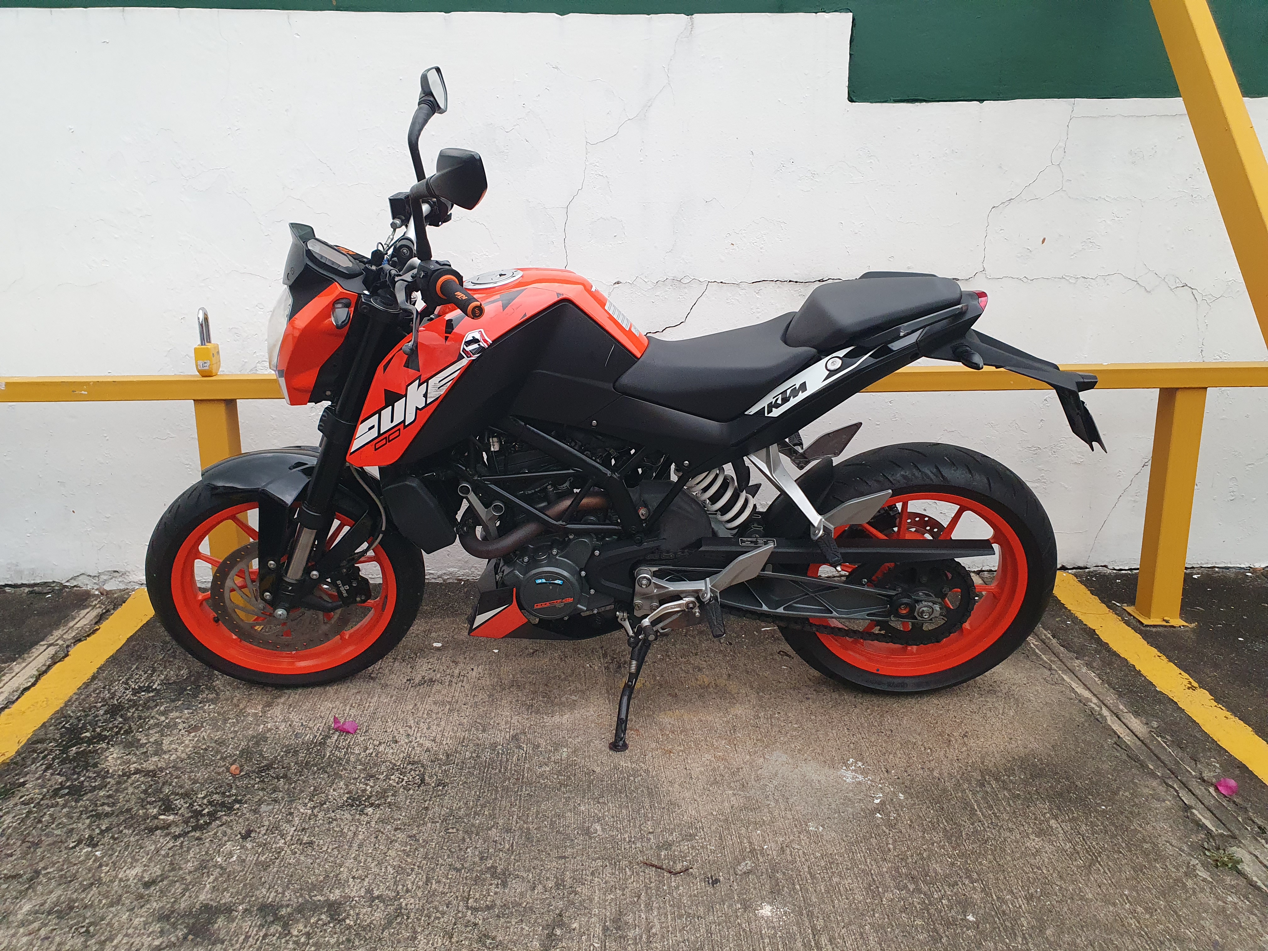 motores y pasolas - KTM DUKE 200 2019