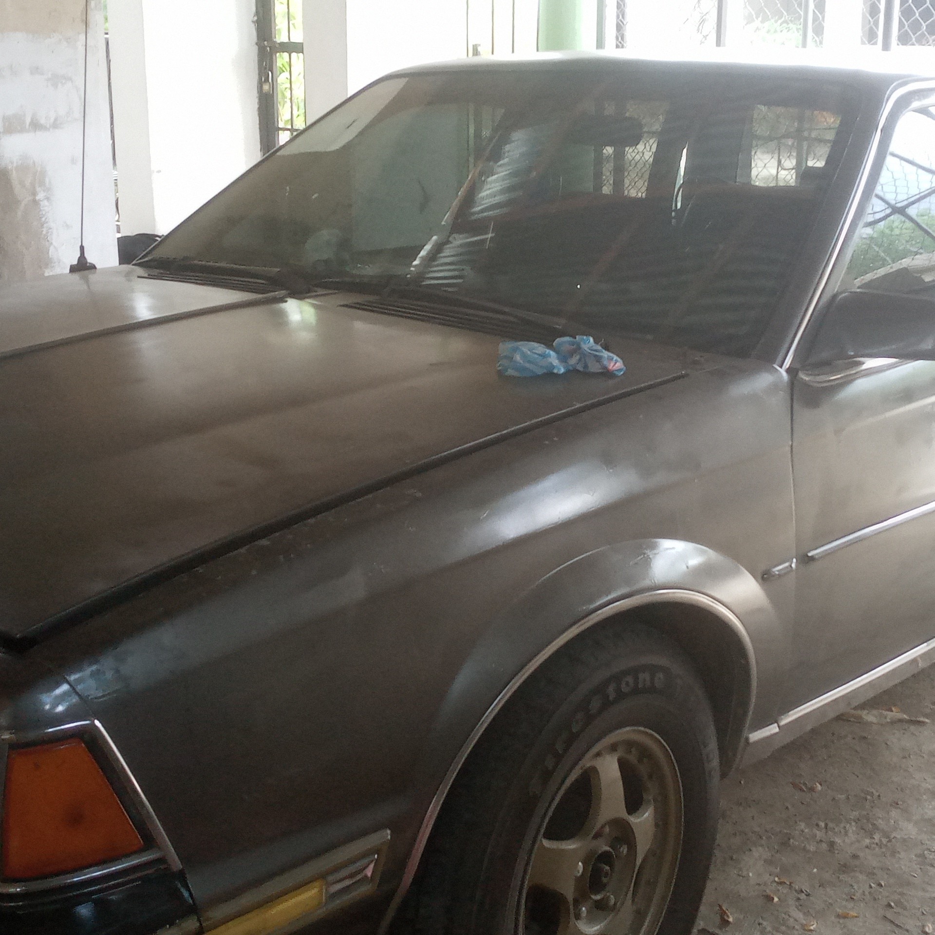 carros - buick century limited 85
v6