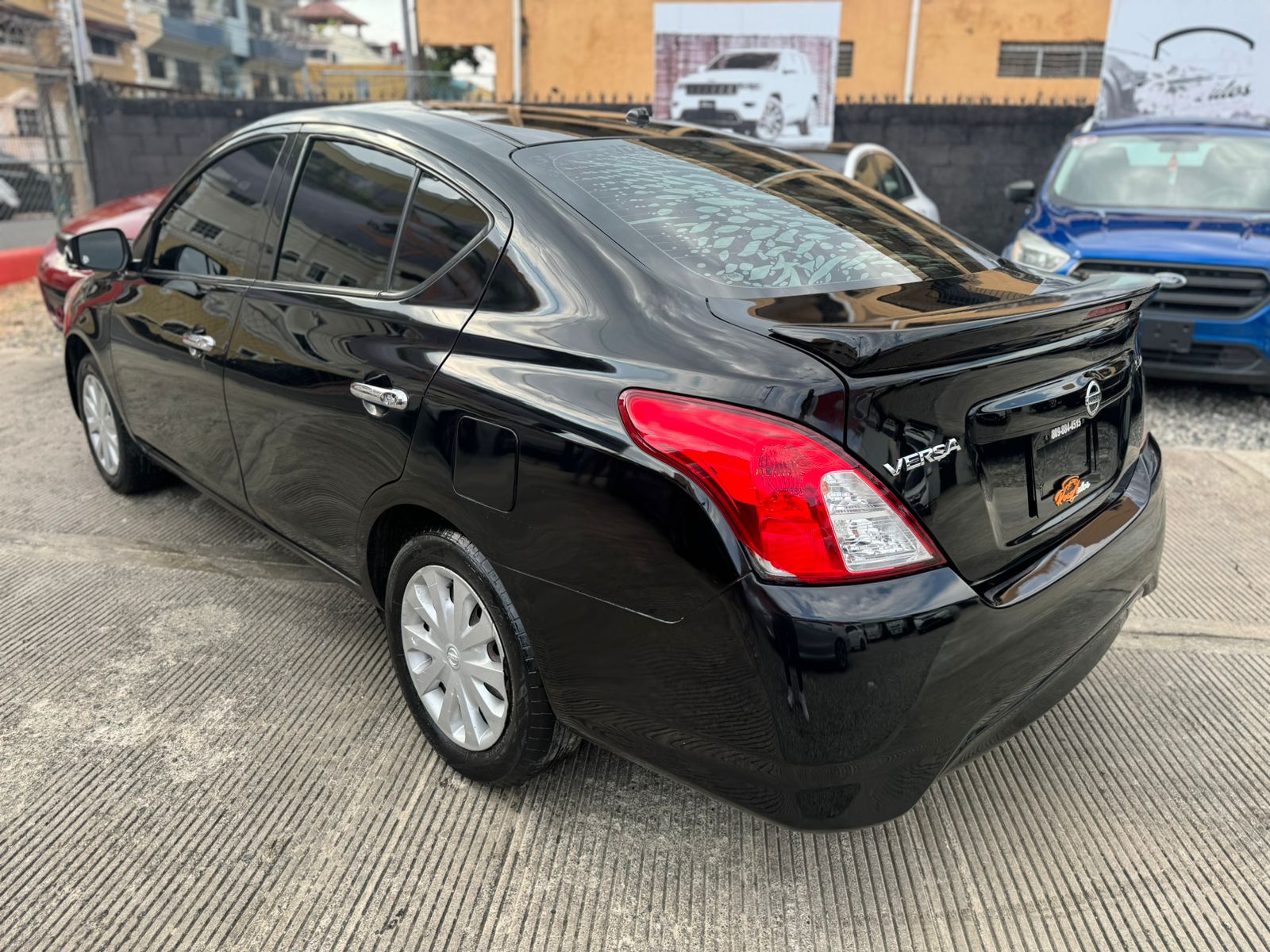 carros - Nissan Versa SV 2017 3