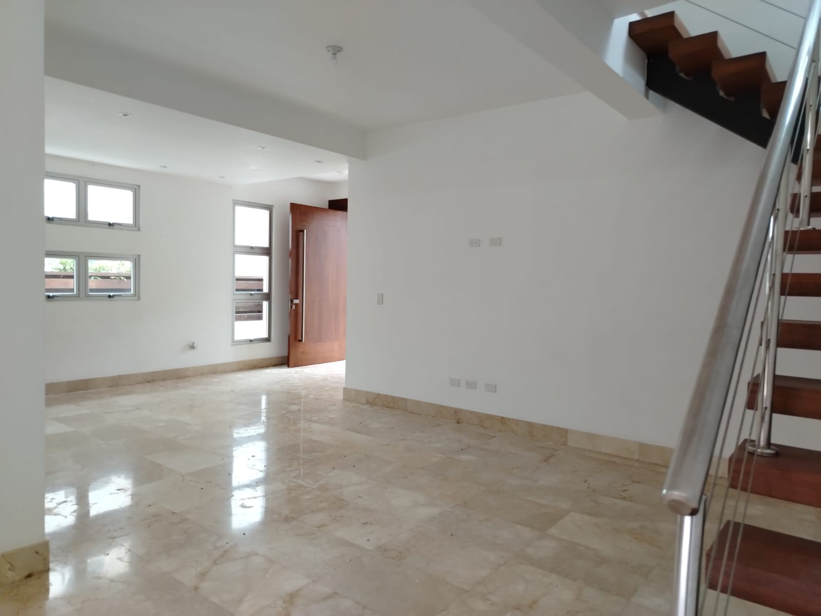 casas - CASA EN RENTA EN LAS CARMELITAS, SANTIAGO. 1