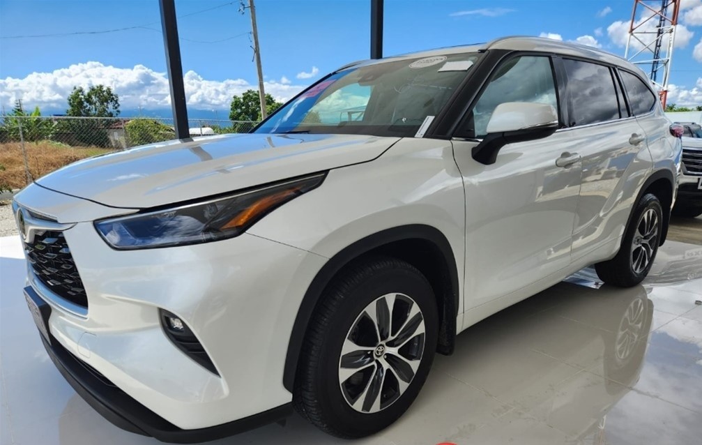 jeepetas y camionetas - 2021 Toyota highlander XLE 