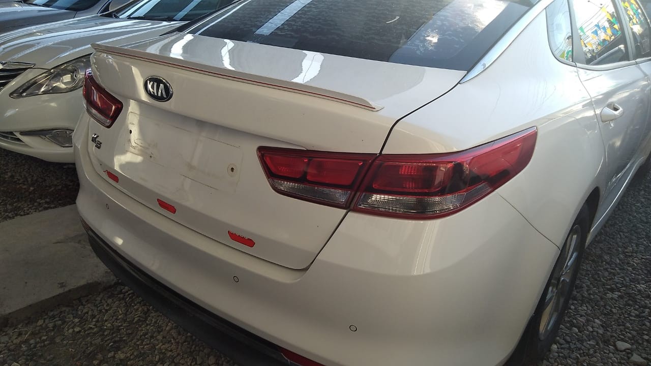 carros - KIA K5 2018 BLANCO 4