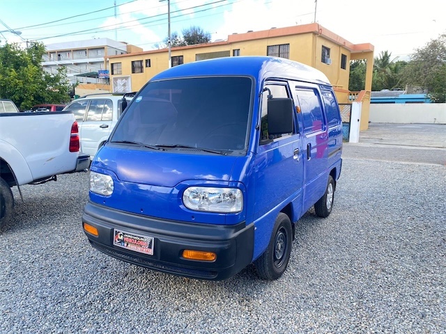 jeepetas y camionetas - Chevrolet cmv 2015 1